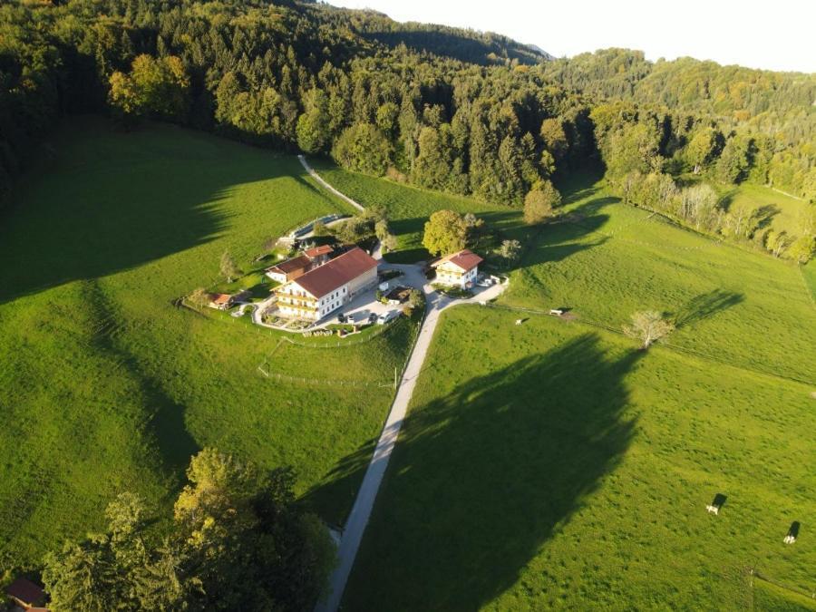 Vila Schleipfnerhof Urlaub Auf Dem Bauernhof Bernau am Chiemsee Exteriér fotografie